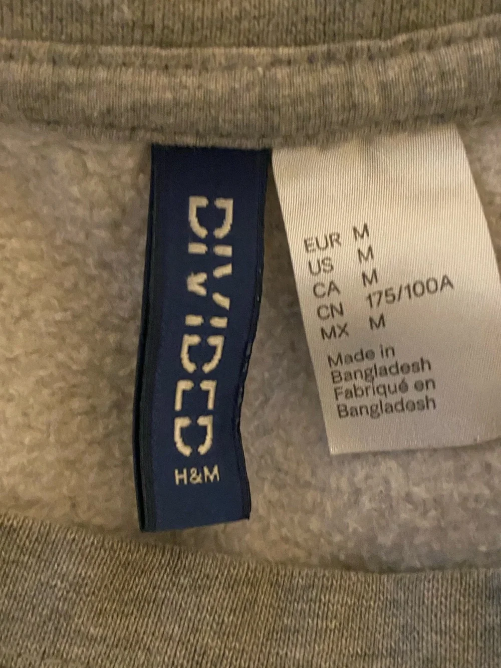 H&M Gray 'Austin' Crewneck Sweatshirt with Black Script Size M